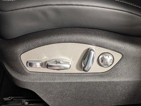 New 2026 Porsche Macan GTS AWD/4WD image 29