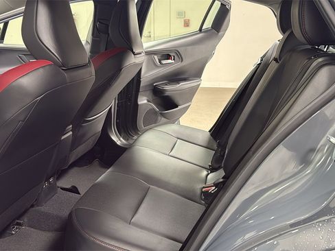 Used 2023 Toyota Prius Prime image 15