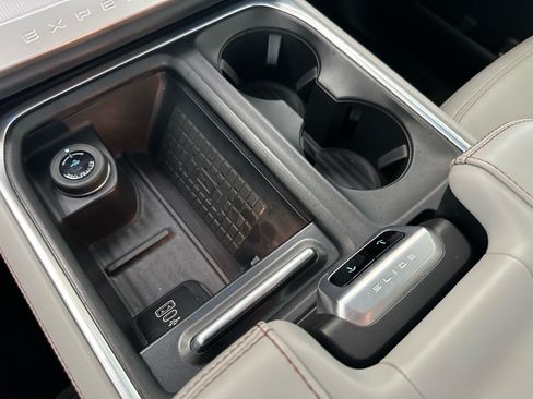 Certified 2025 Ford Expedition Active AWD/4WD image 34
