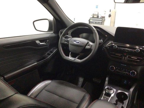 Used 2023 Ford Escape ST-Line AWD/4WD image 15
