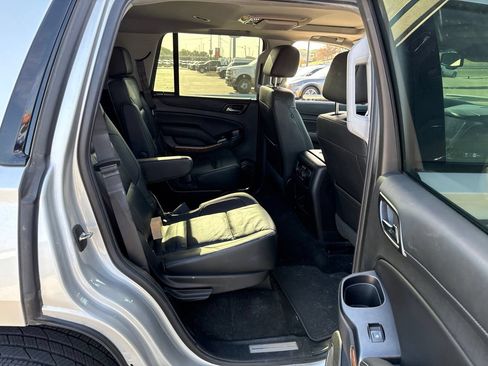 Used 2018 Chevrolet Tahoe Premier RWD image 11