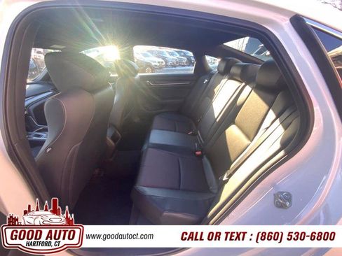 Used 2018 Honda Accord Sport image 12