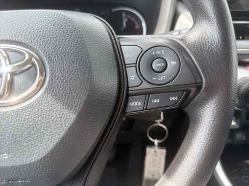 Used 2024 Toyota RAV4 LE AWD/4WD image 18