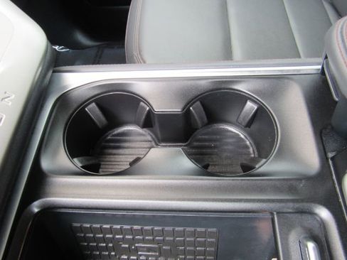 Used 2025 Ford Expedition Active image 55