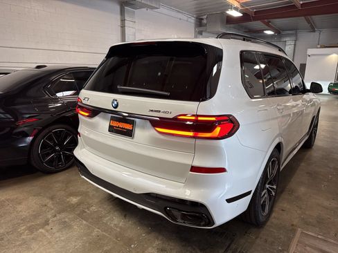 Used 2026 BMW X7 xDrive40i w/ M Sport Package AWD/4WD image 14