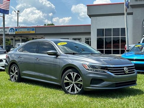 Used 2022 Volkswagen Passat 2.0T SE image 10