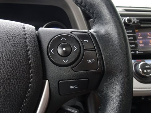 Used 2017 Toyota RAV4 XLE FWD image 22