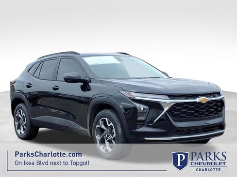 New 2026 Chevrolet Trax LT image 1