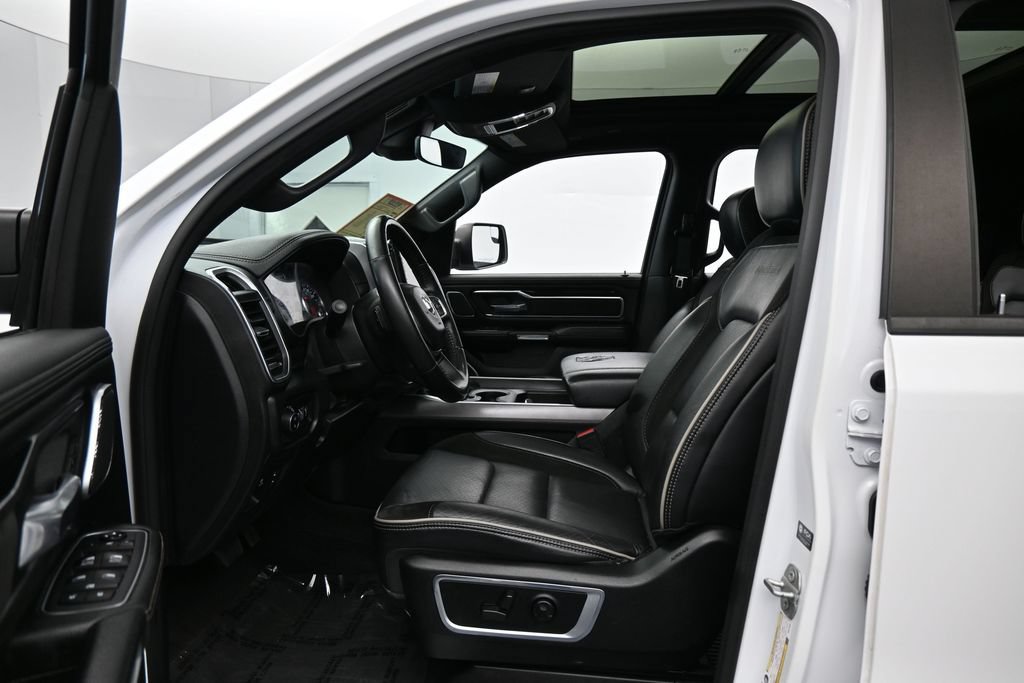 Used 2021 RAM 1500 Laramie AWD/4WD image 10