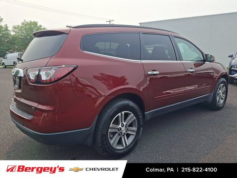 Used 2017 Chevrolet Traverse LT AWD/4WD image 5