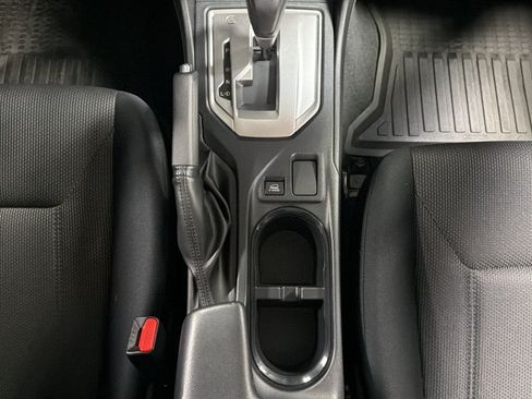 Certified 2021 Subaru Crosstrek 2.0i AWD/4WD image 37