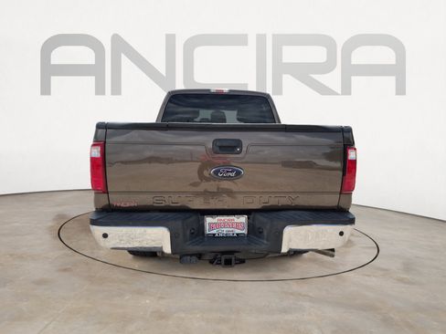 Used 2015 Ford F250 XLT w/ XLT Premium Package AWD/4WD image 9