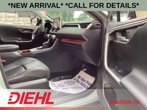 Used 2020 Toyota RAV4 Adventure AWD/4WD image 26