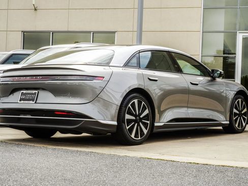 Used 2023 Lucid Air Grand Touring AWD/4WD image 12