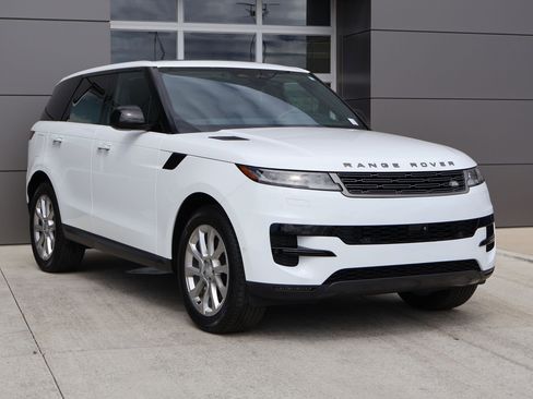 Certified 2024 Land Rover Range Rover Sport SE AWD/4WD image 3