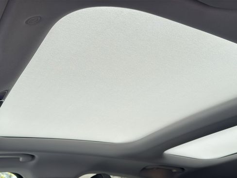 Used 2024 Mercedes-Benz E 350 4MATIC Sedan image 11