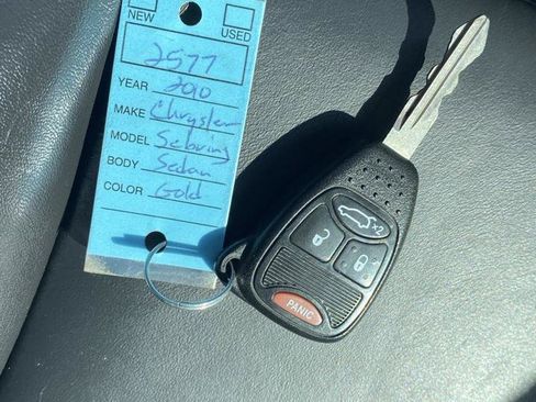 Used 2010 Chrysler Sebring Limited FWD image 22