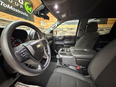 Used 2022 Chevrolet Silverado 1500 Custom w/ LPO, Dark Essentials Package AWD/4WD image 13