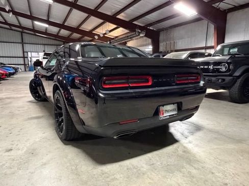 Used 2022 Dodge Challenger R/T Scat Pack RWD image 8