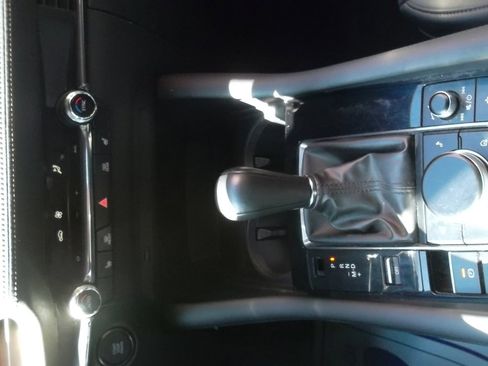 Used 2020 MAZDA MAZDA3 AWD Hatchback w/ Preferred Pkg image 12