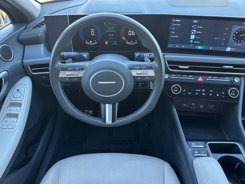 Used 2024 Hyundai Sonata SEL image 16