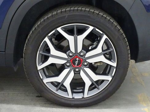 Used 2022 Kia Seltos SX image 43