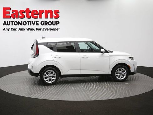 Used 2024 Kia Soul LX w/ Option Group 015 FWD image 43