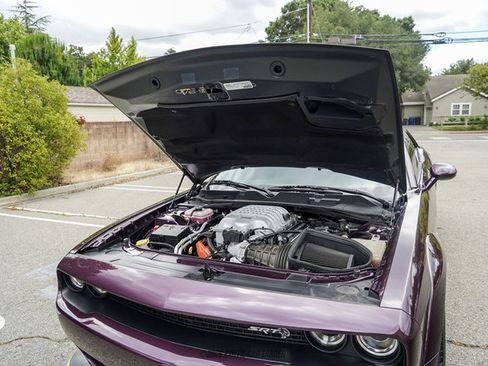 Used 2020 Dodge Challenger SRT Hellcat RWD image 17