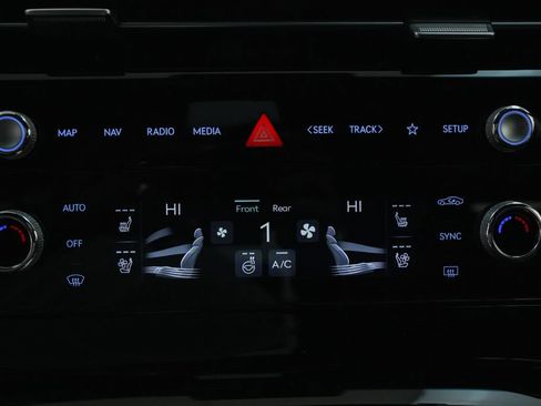 Used 2025 Genesis G80 3.5T Sport image 42