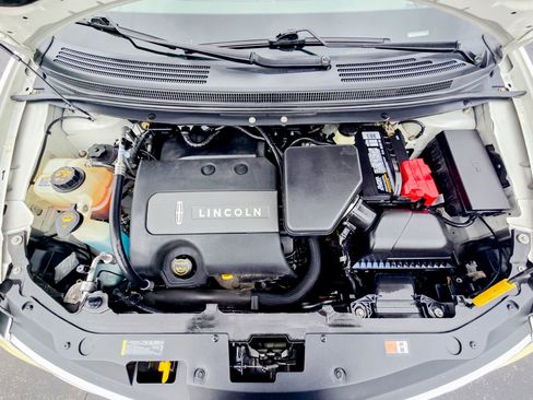 Used 2015 Lincoln MKX Base w/ Equipment Group 102A image 43