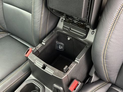 Used 2025 Jeep Wrangler Unlimited Sahara w/ Safety Group image 27