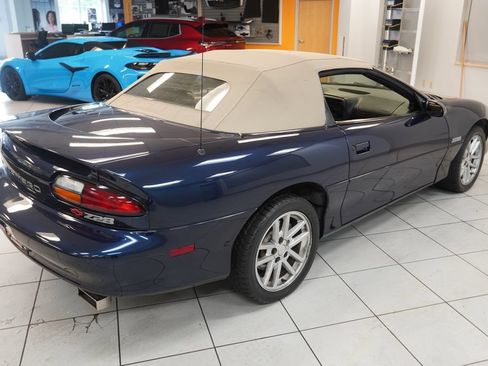 Used 2002 Chevrolet Camaro Z28 w/ Sport Appearance Pkg RWD image 11