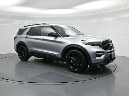 Certified 2023 Ford Explorer ST-Line w/ Class IV Trailer Tow Package image 29