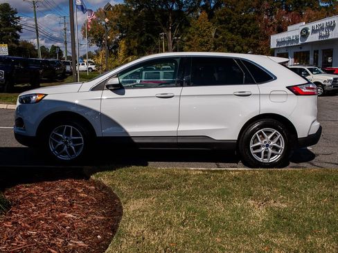 Used 2022 Ford Edge SEL image 3
