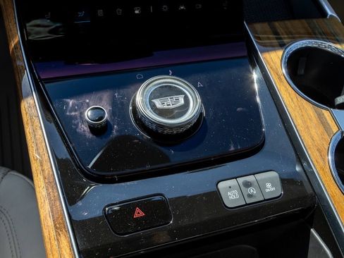 Certified 2025 Cadillac Escalade Sport Platinum w/ LPO, ONYX Package image 49