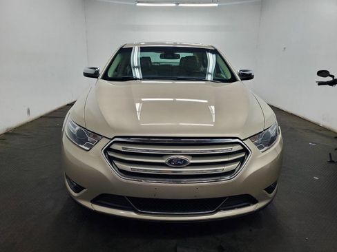 Used 2017 Ford Taurus Limited image 2
