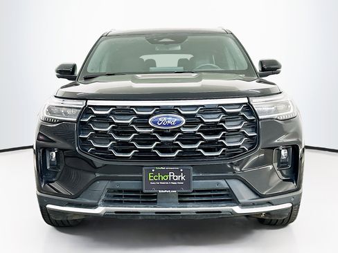 Used 2025 Ford Explorer Platinum w/ LUX Leather Package image 2