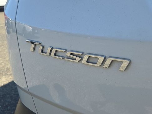Certified 2023 Hyundai Tucson Limited AWD/4WD image 30