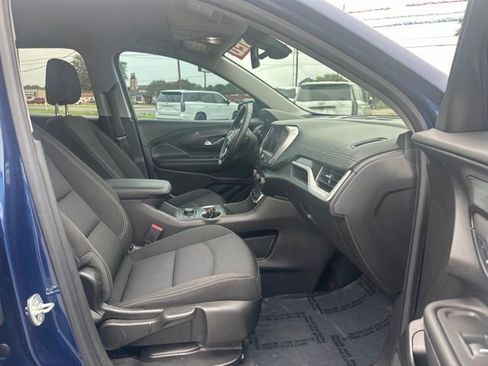 Used 2022 GMC Terrain SLE w/ Driver Convenience Package FWD image 8