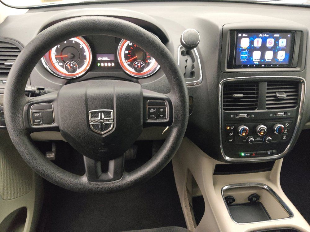 Used 2014 Dodge Grand Caravan SXT FWD image 22
