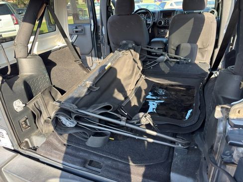 Used 2016 Jeep Wrangler Unlimited Sport w/ Quick Order Package 24S image 32