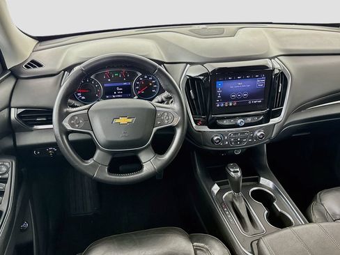 Used 2020 Chevrolet Traverse LT FWD image 23