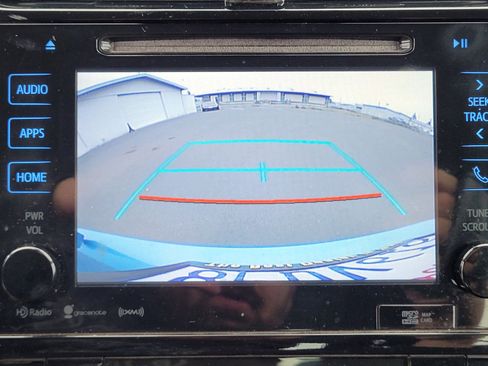 Used 2018 Toyota Prius Prime Plus image 12