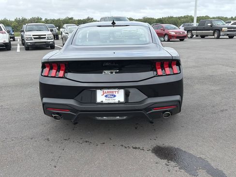New 2026 Ford Mustang GT RWD image 5
