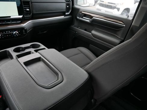 Used 2024 GMC Sierra 1500 Elevation image 15