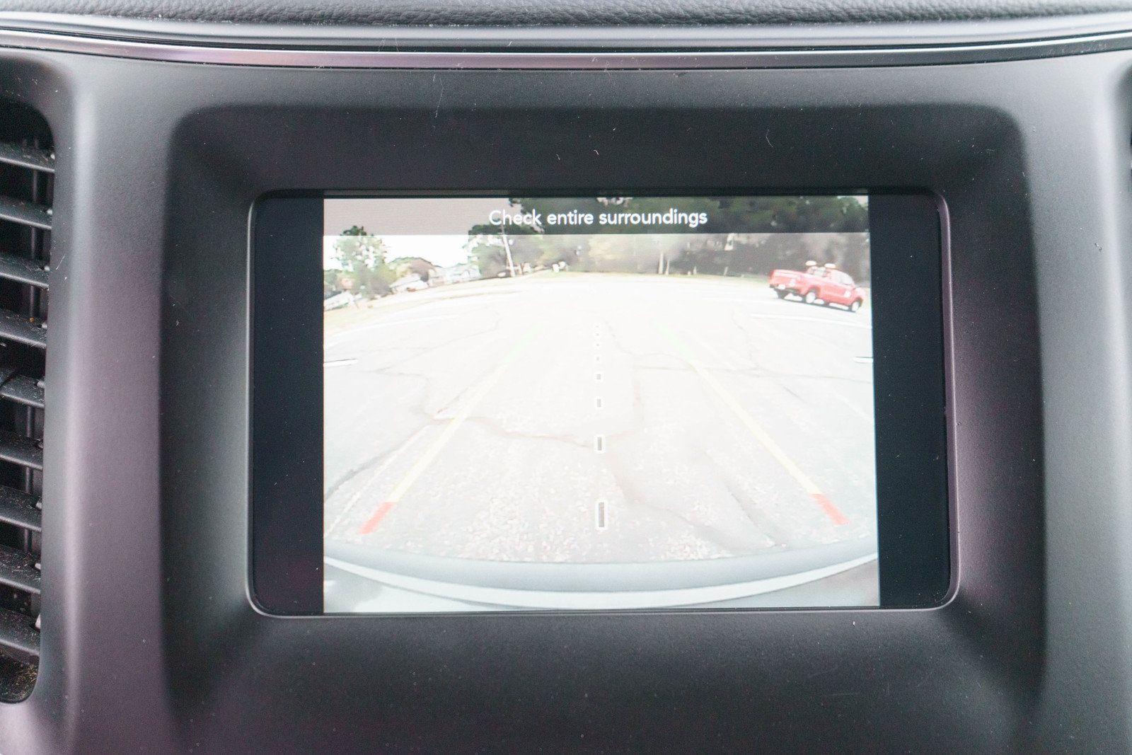 Used 2019 Jeep Cherokee Latitude Plus FWD image 16