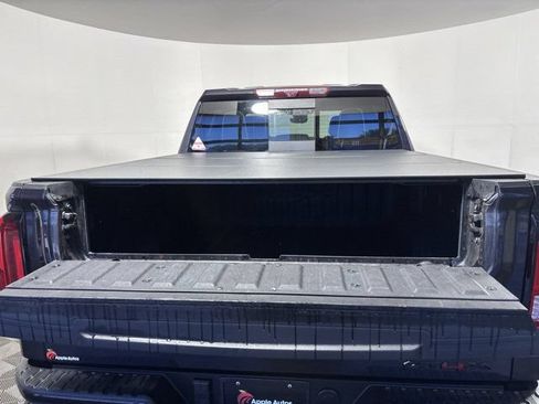 Used 2023 GMC Sierra 1500 AT4X AWD/4WD image 11
