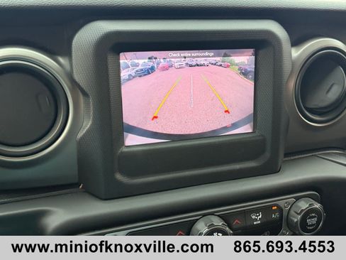 Used 2021 Jeep Wrangler Sport AWD/4WD image 27
