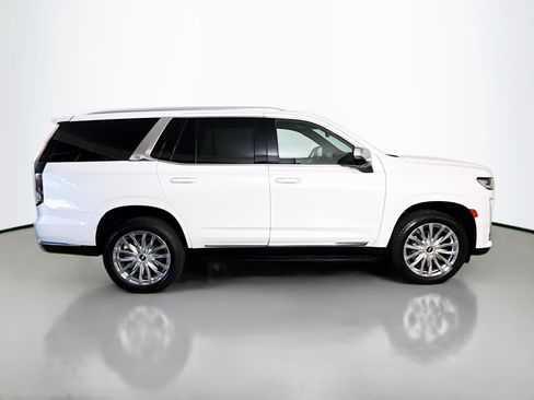 Used 2022 Cadillac Escalade Premium Luxury AWD/4WD image 11