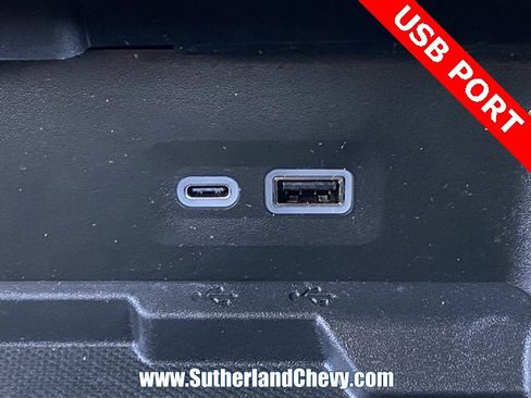 Certified 2025 GMC Yukon XL Denali image 35